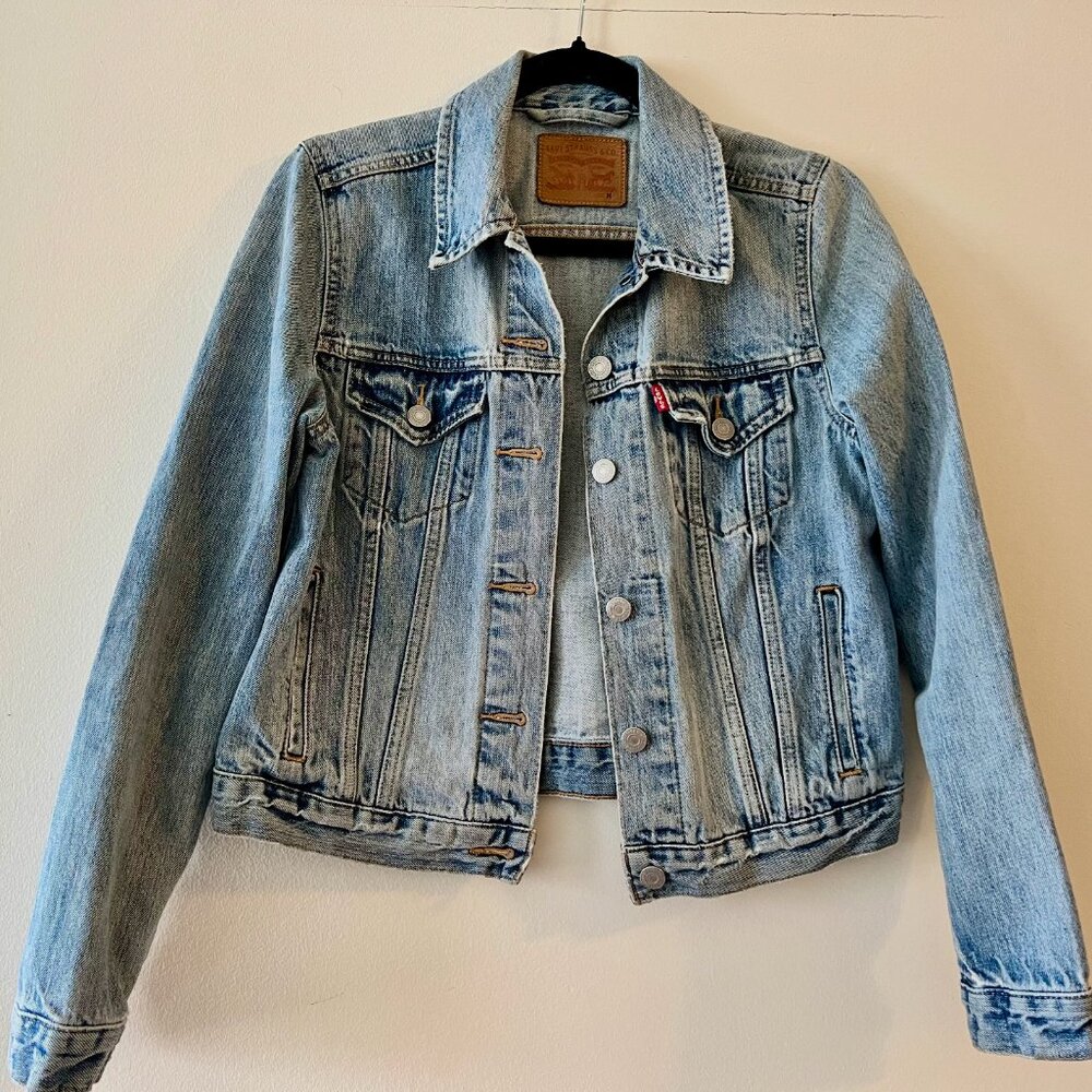 Levis Jean Jacket (M)